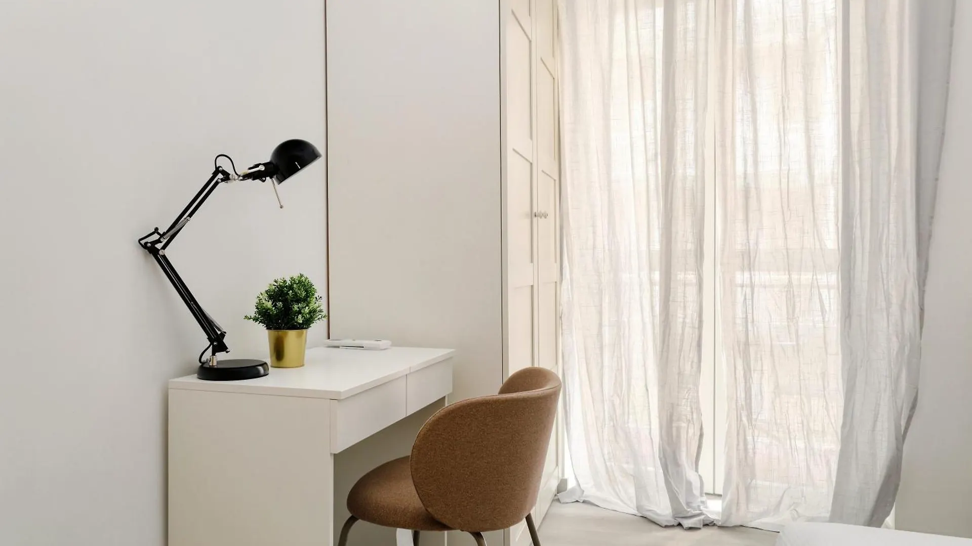 Joivy Charming 2Br Flat Near Citylife Milano