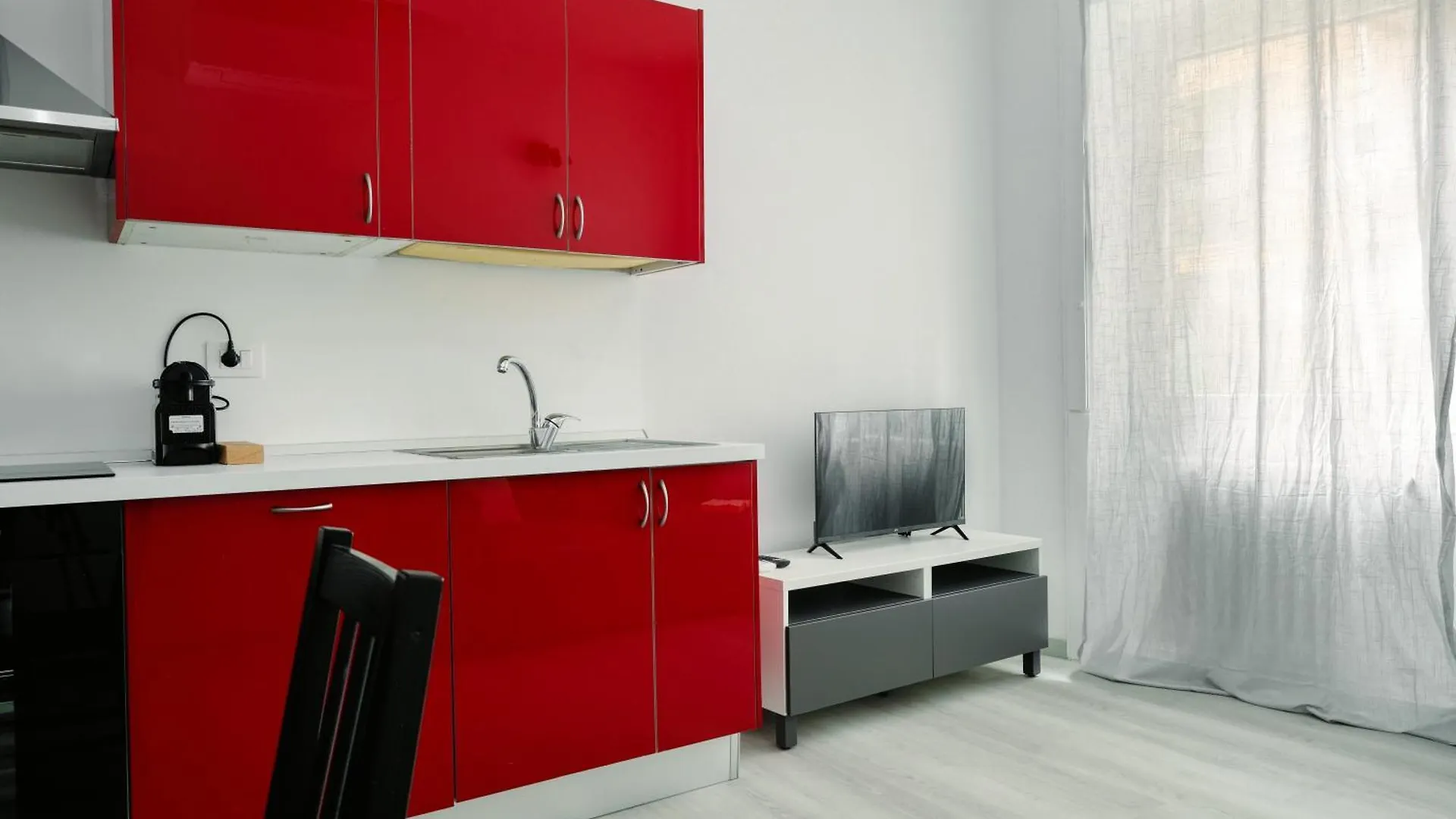 Joivy Charming 2Br Flat Near Citylife Milão
