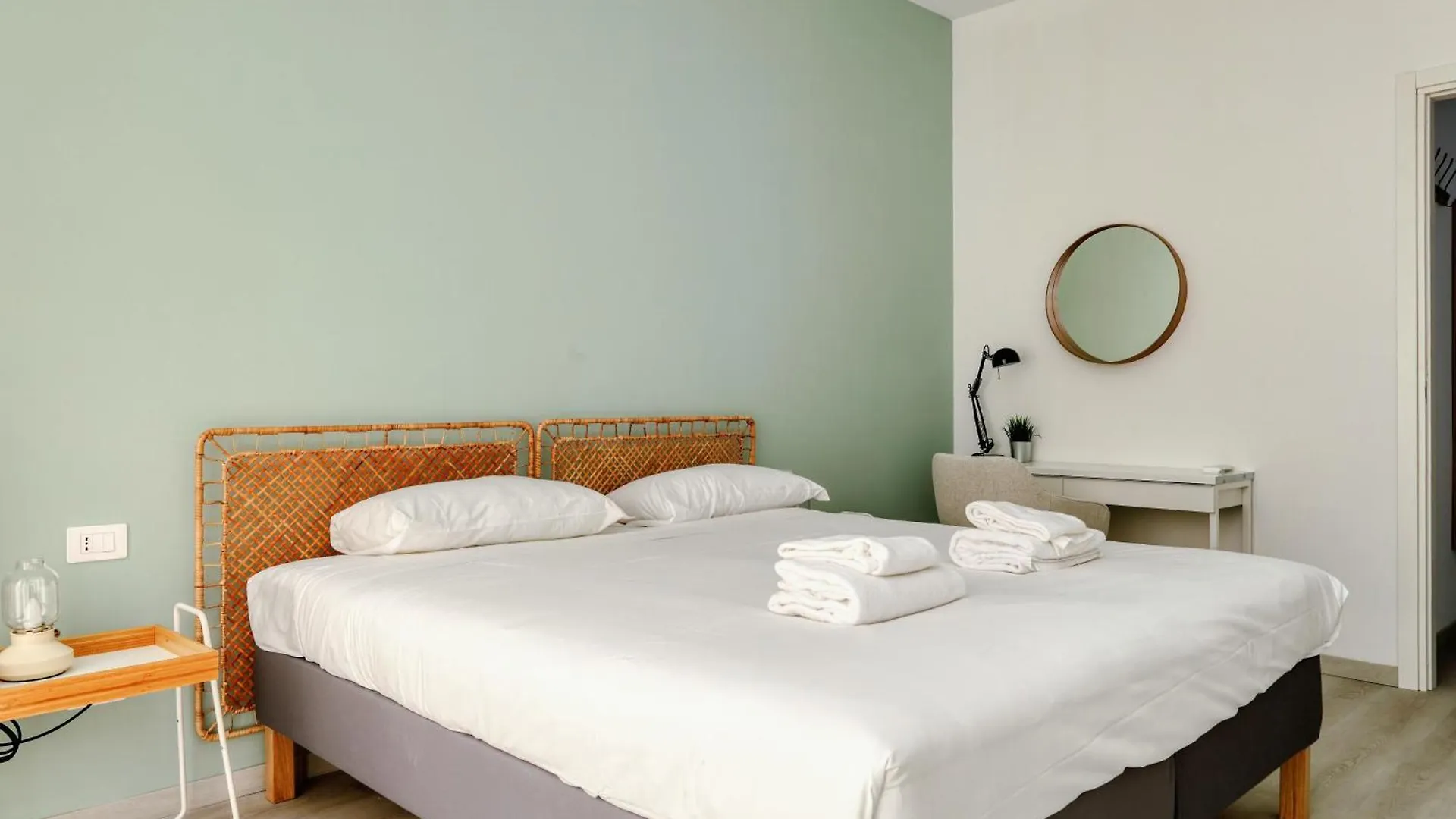 Joivy Charming 2Br Flat Near Citylife Milão 0*,  Itália